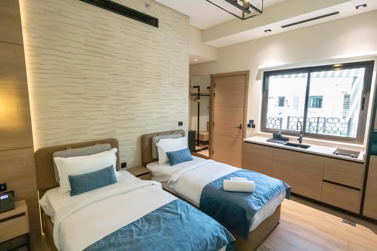 The Sustainable Homes Operated By Fam Living Dubai Bagian luar foto