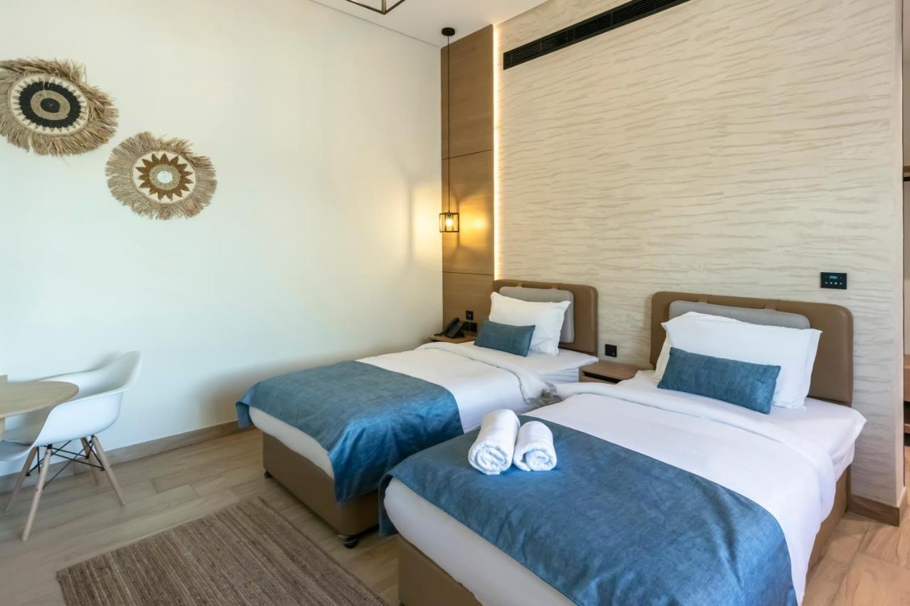The Sustainable Homes Operated By Fam Living Dubai Bagian luar foto