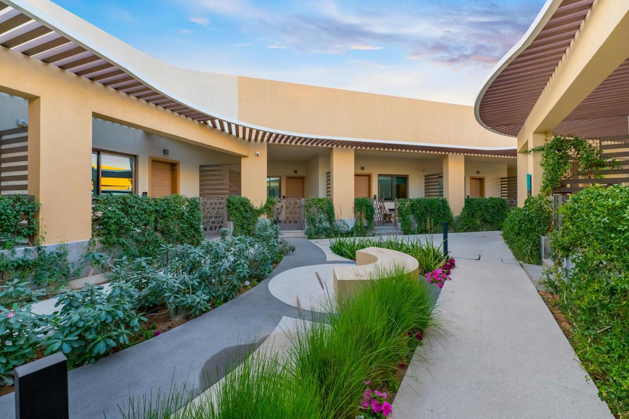 The Sustainable Homes Operated By Fam Living Dubai Bagian luar foto