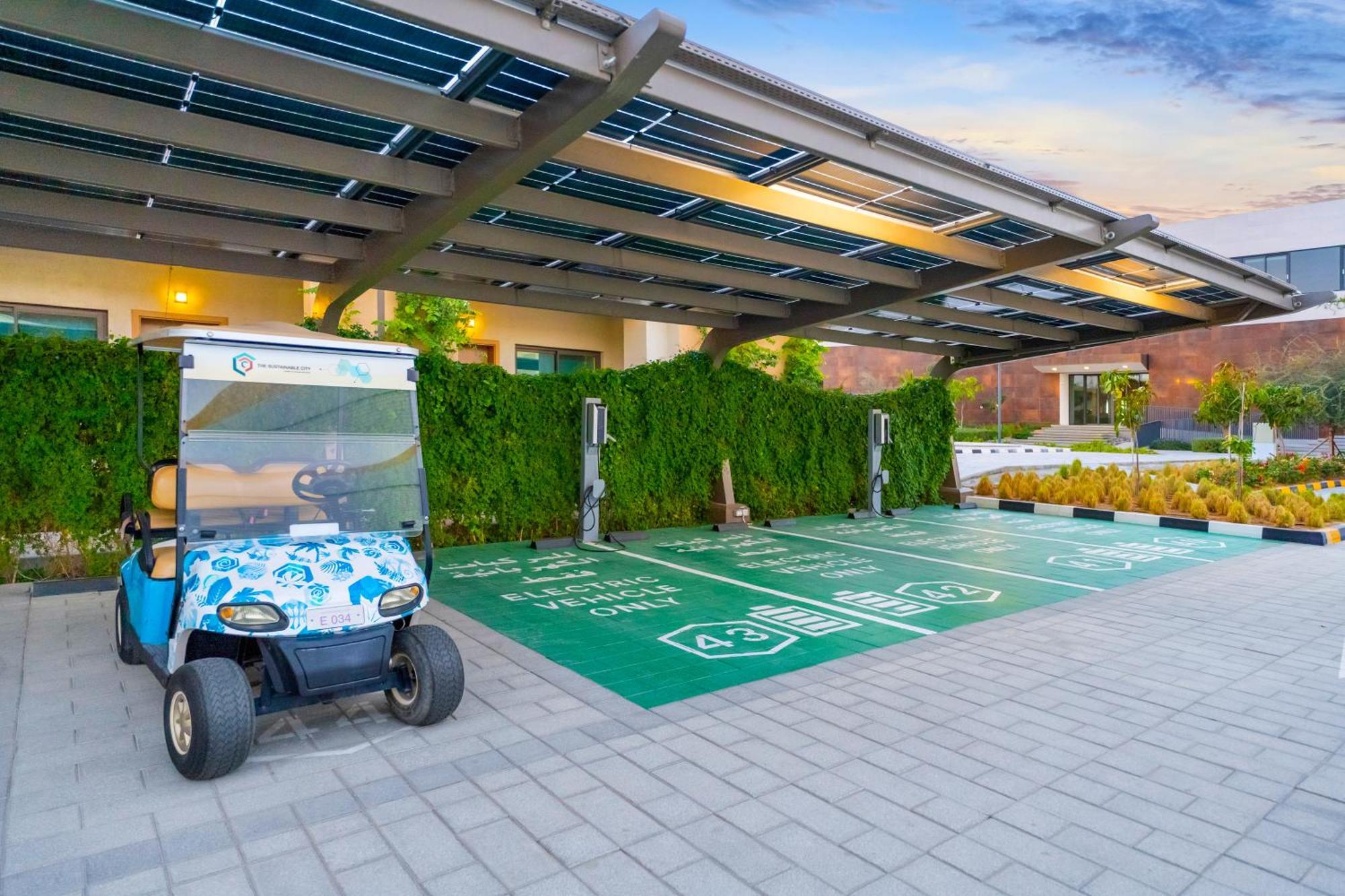 The Sustainable Homes Operated By Fam Living Dubai Bagian luar foto