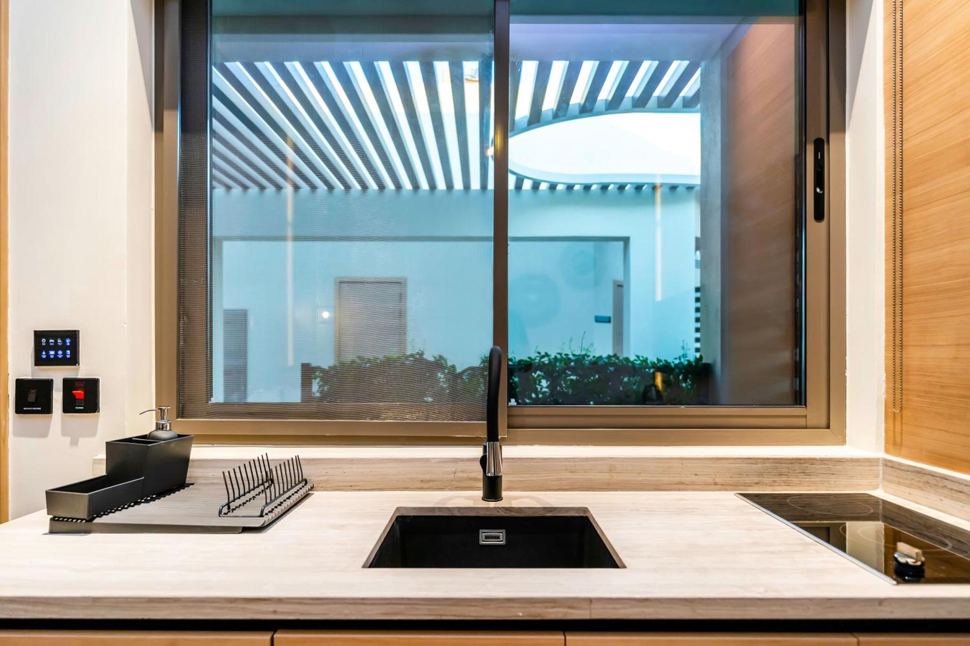 The Sustainable Homes Operated By Fam Living Dubai Bagian luar foto