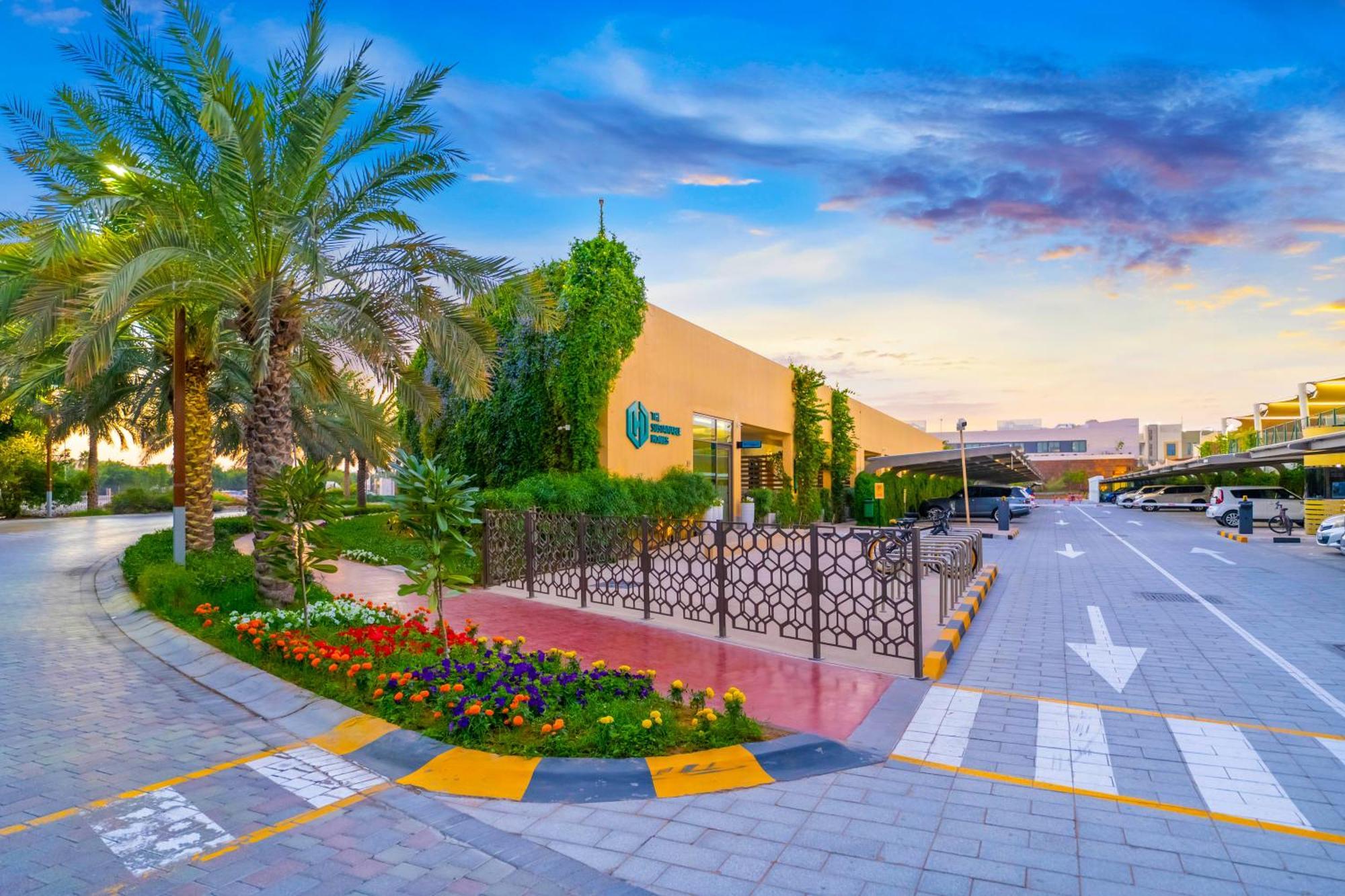 The Sustainable Homes Operated By Fam Living Dubai Bagian luar foto
